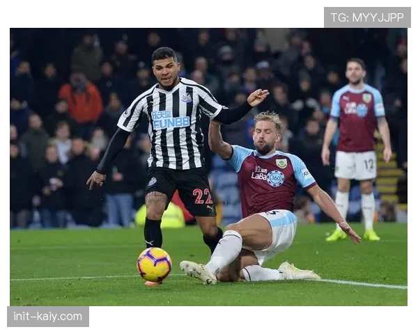 深度复盘：三月国际比赛日对英超争冠集团球队状态的影响分析